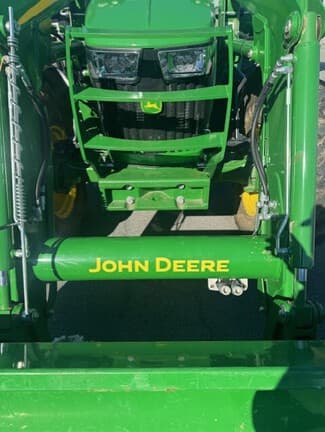 Image of John Deere 5100M equipment image 1