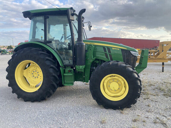 Image of John Deere 5100M equipment image 2