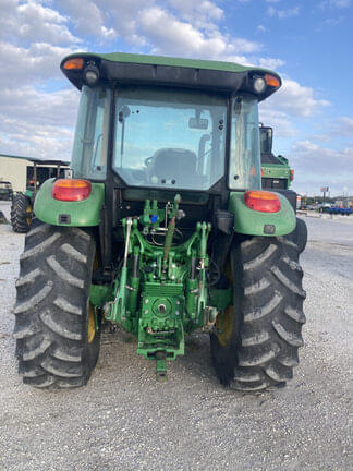 Image of John Deere 5100M equipment image 4