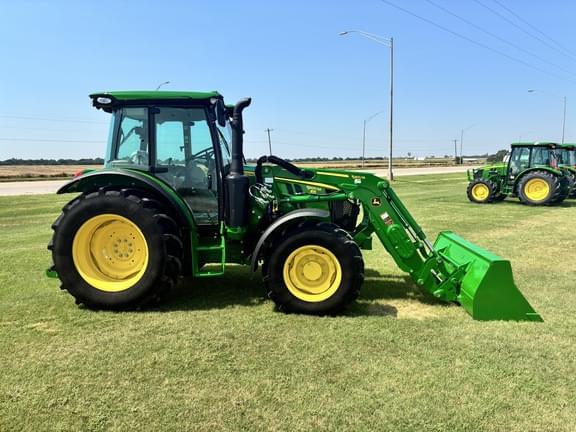 Image of John Deere 5100M equipment image 3