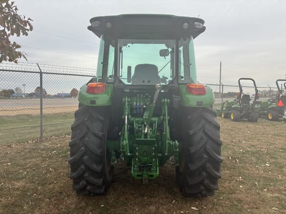 Image of John Deere 5100M equipment image 3