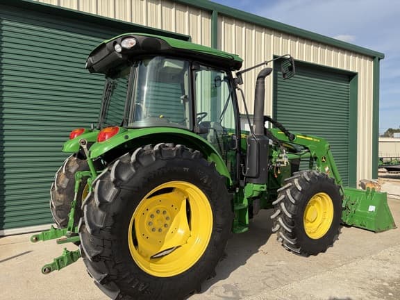 Image of John Deere 5100M equipment image 3