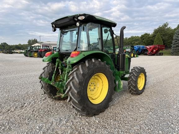 Image of John Deere 5100M equipment image 4
