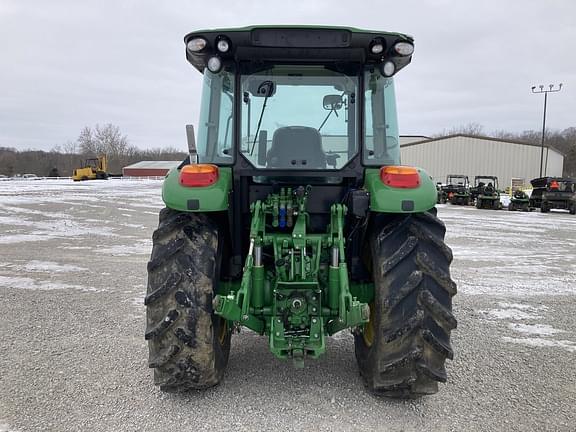 Image of John Deere 5100M equipment image 3