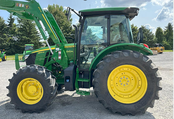 Image of John Deere 5100M equipment image 1