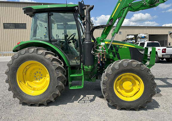 Image of John Deere 5100M equipment image 3