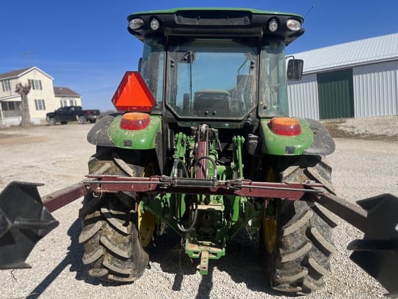 Image of John Deere 5100M equipment image 2