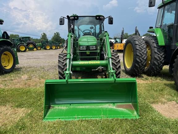 Image of John Deere 5100M equipment image 3