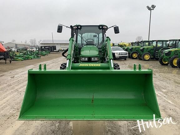 Image of John Deere 5100M equipment image 3