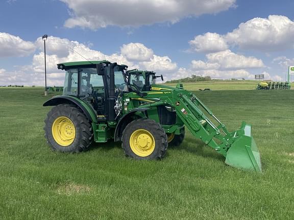 Image of John Deere 5100M equipment image 3