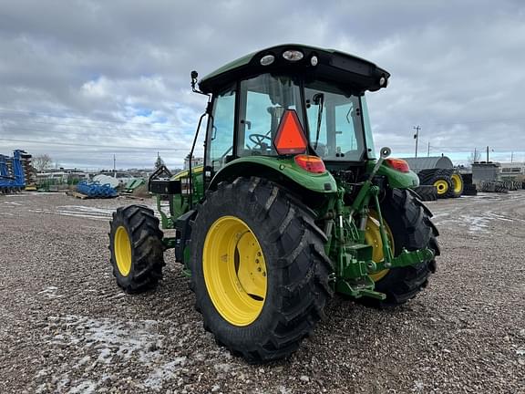 Image of John Deere 5100M equipment image 3