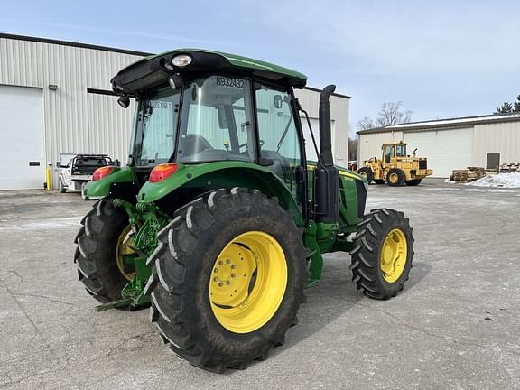 Image of John Deere 5100M equipment image 4