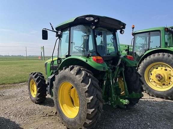 Image of John Deere 5100M equipment image 4