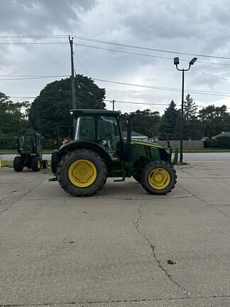 Image of John Deere 5100M equipment image 1