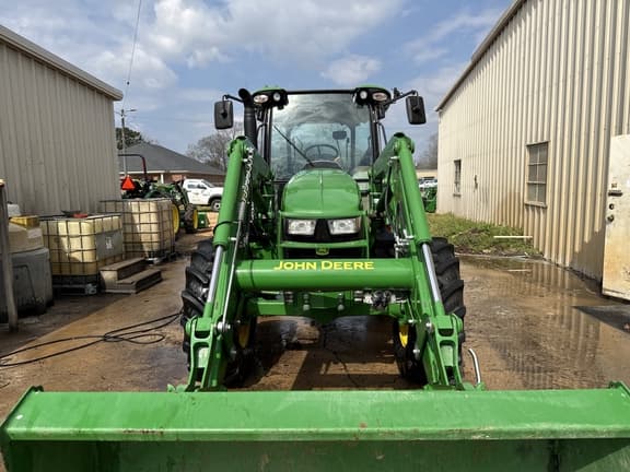 Image of John Deere 5100M equipment image 1