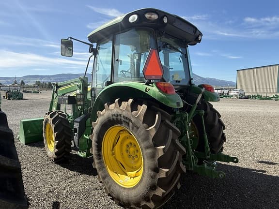 Image of John Deere 5100M equipment image 3