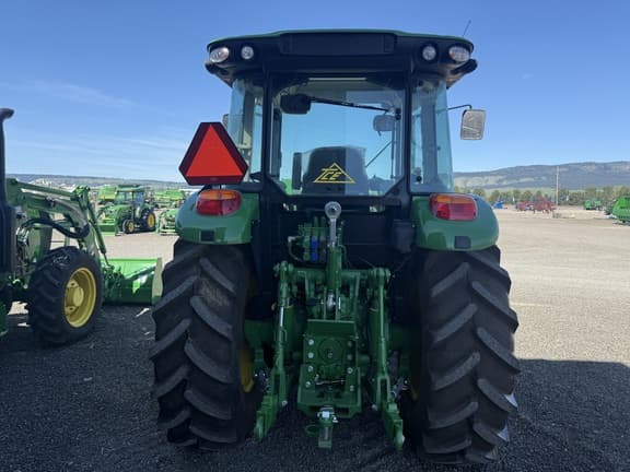 Image of John Deere 5100M equipment image 3