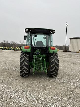 Image of John Deere 5100M equipment image 3