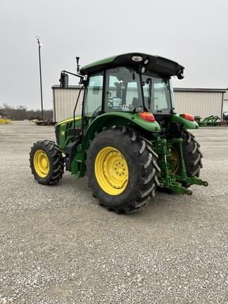 Image of John Deere 5100M equipment image 3