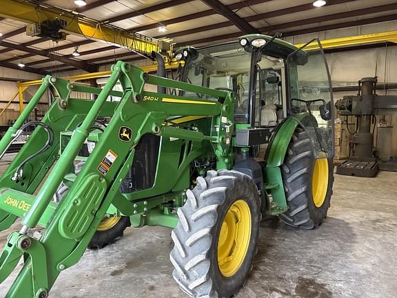 Image of John Deere 5100M equipment image 3