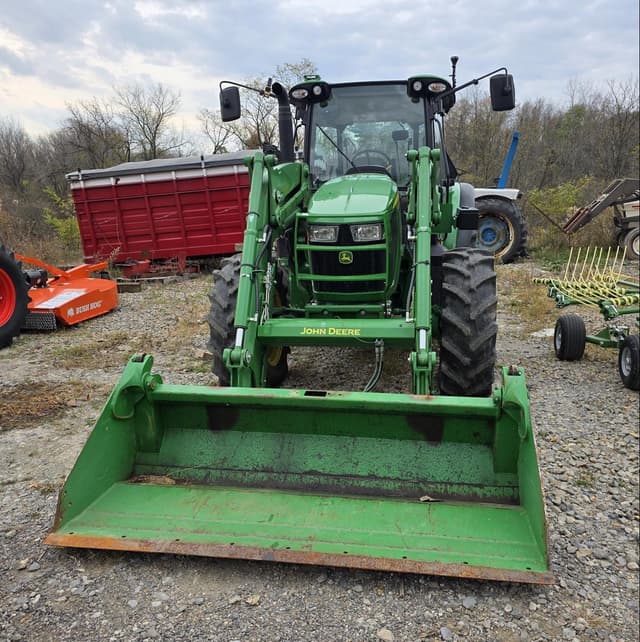 Image of John Deere 5100M equipment image 1
