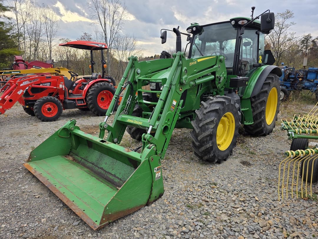 Image of John Deere 5100M Primary image