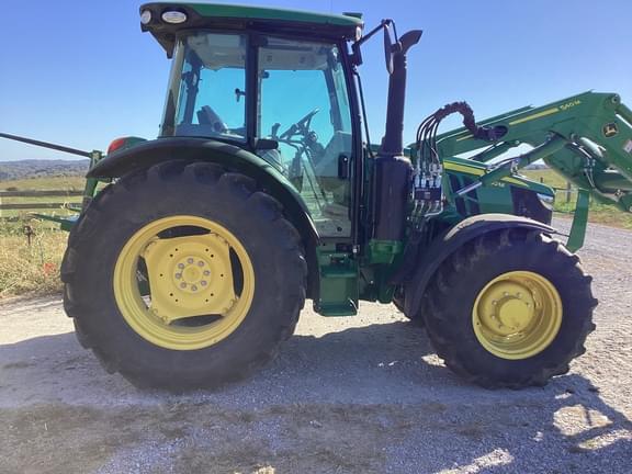 Image of John Deere 5100M equipment image 4