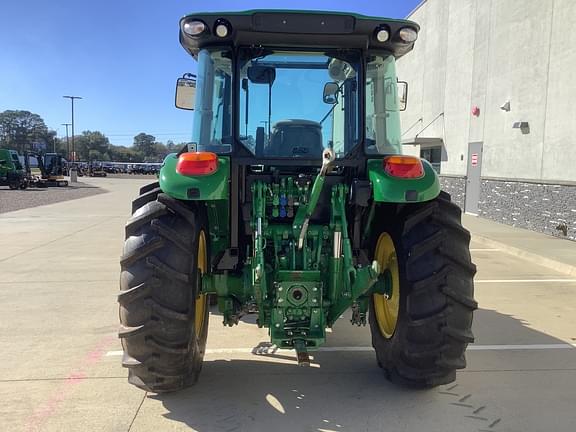 Image of John Deere 5100M equipment image 3