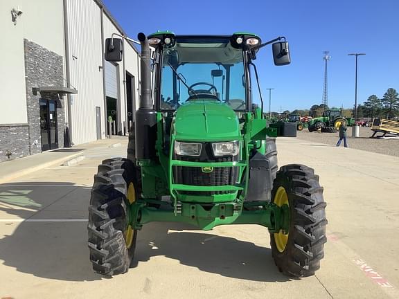 Image of John Deere 5100M equipment image 2