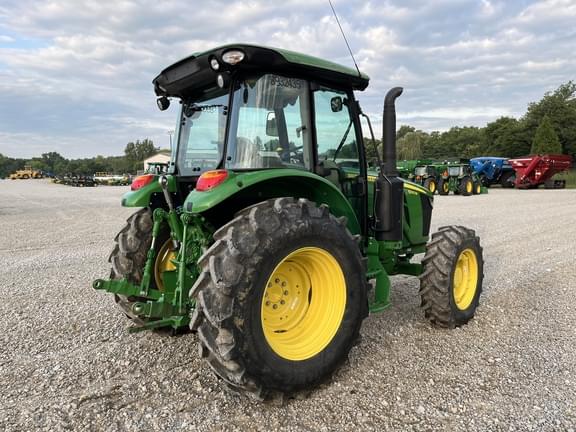 Image of John Deere 5100M equipment image 4