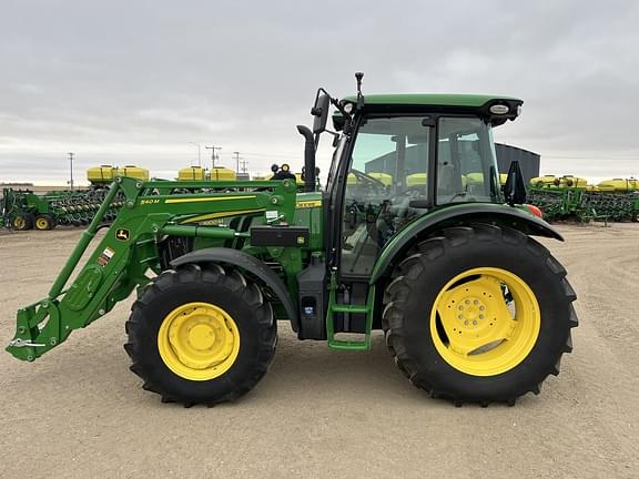 Image of John Deere 5100M equipment image 1