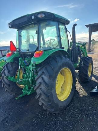 Image of John Deere 5100M equipment image 3