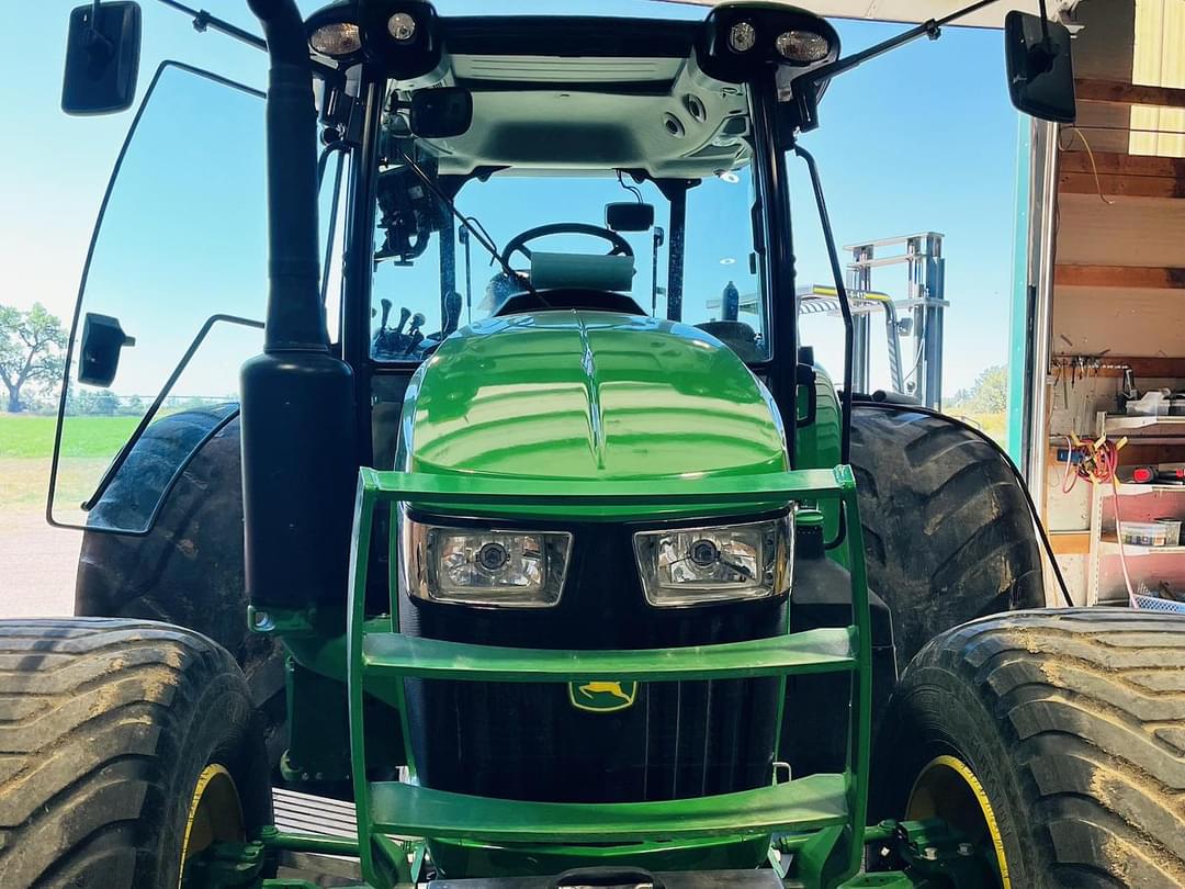 Image of John Deere 5100M Primary image