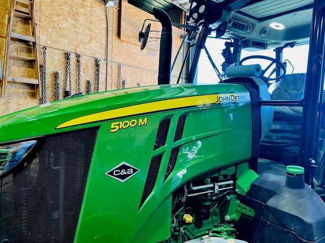 Image of John Deere 5100M equipment image 1