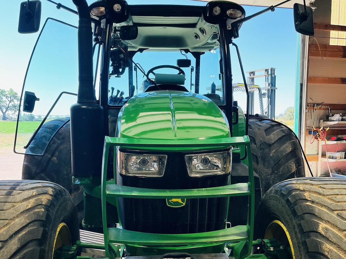 2022 John Deere 5100M Equipment Image0