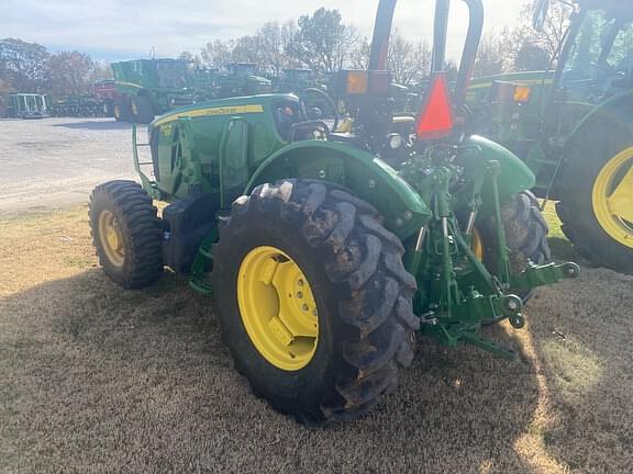 Image of John Deere 5100ML equipment image 3