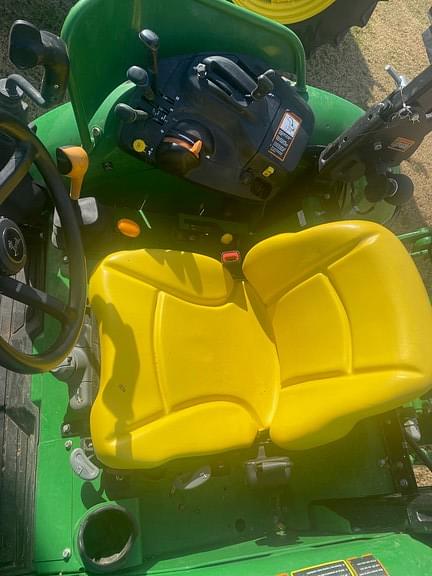 Image of John Deere 5100ML equipment image 4