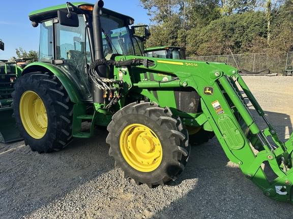 Image of John Deere 5115M equipment image 4