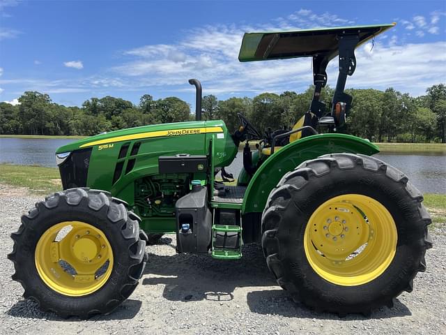 Image of John Deere 5115M equipment image 1