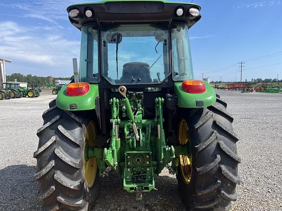 Image of John Deere 5115M equipment image 2