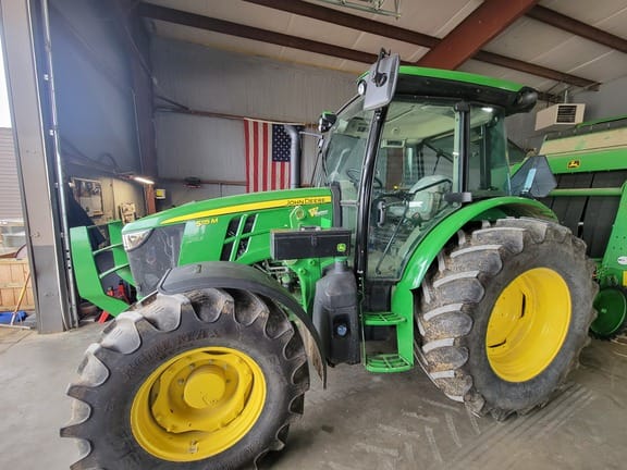 Main image John Deere 5115M