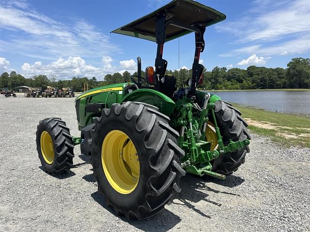 Image of John Deere 5115M equipment image 1