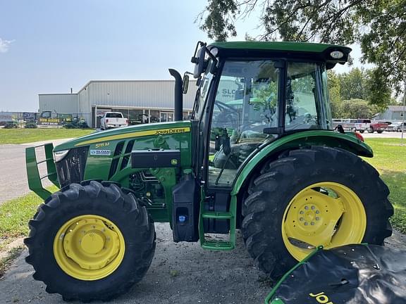 Image of John Deere 5115M equipment image 3