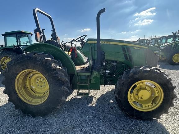 Image of John Deere 5115M equipment image 4