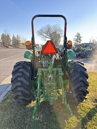 Image of John Deere 5115M Image 1