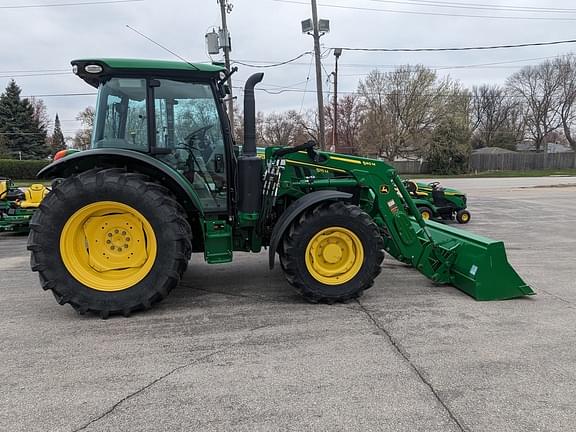 Image of John Deere 5115M equipment image 1