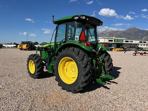 Image of John Deere 5115M equipment image 4