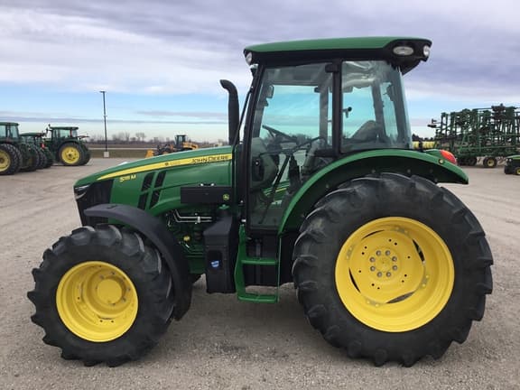 Image of John Deere 5115M equipment image 2