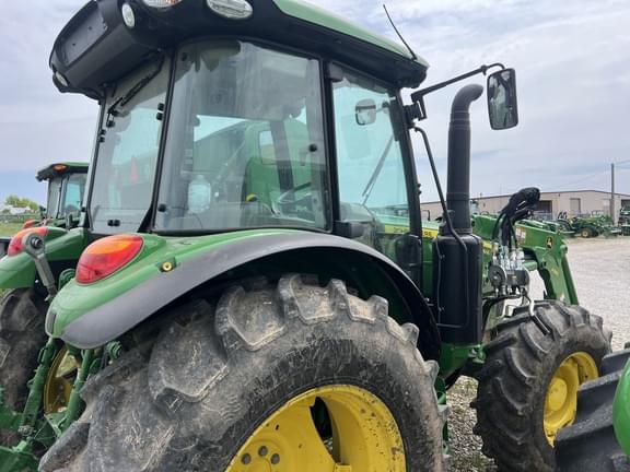 Image of John Deere 5115M equipment image 1