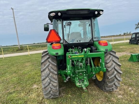 Image of John Deere 5115M equipment image 4
